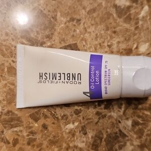 Rodan and fields Unblemish oil control lotion
